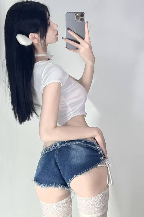 德布劳内任意球极限破门震撼全场